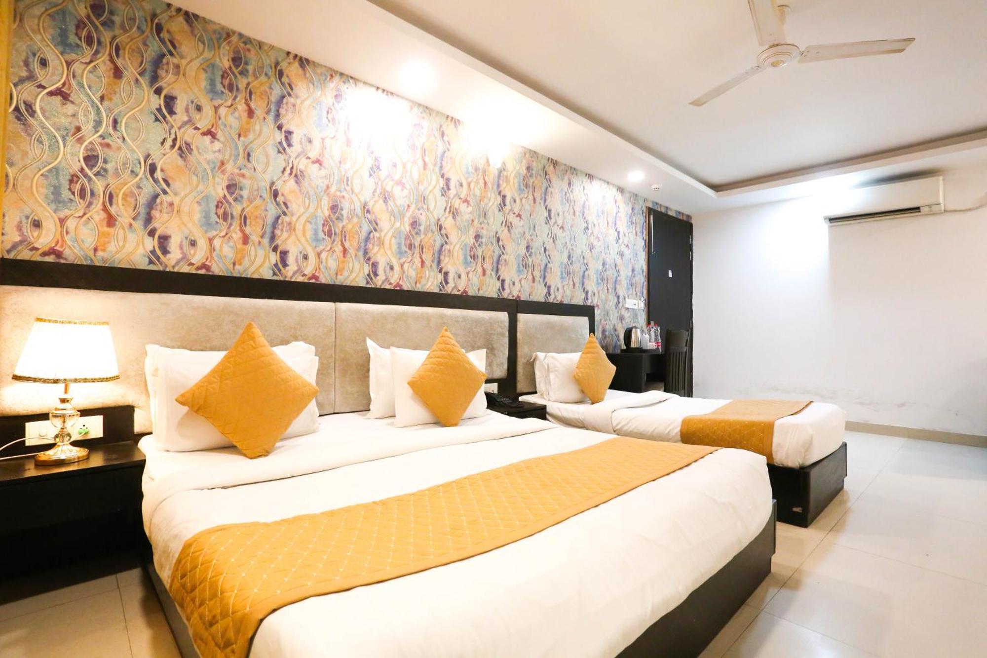 Hotel Aashiyana Нью-Делі Екстер'єр фото